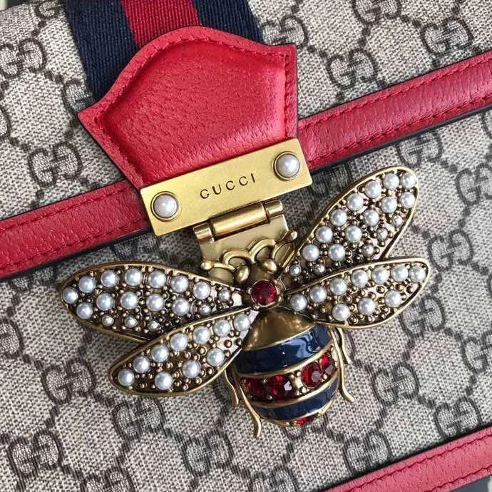 Ladies Gucci shoulder bags with a wide - width strapGUCCI GG Supreme Monogram Queen Margaret Top Handle Bag