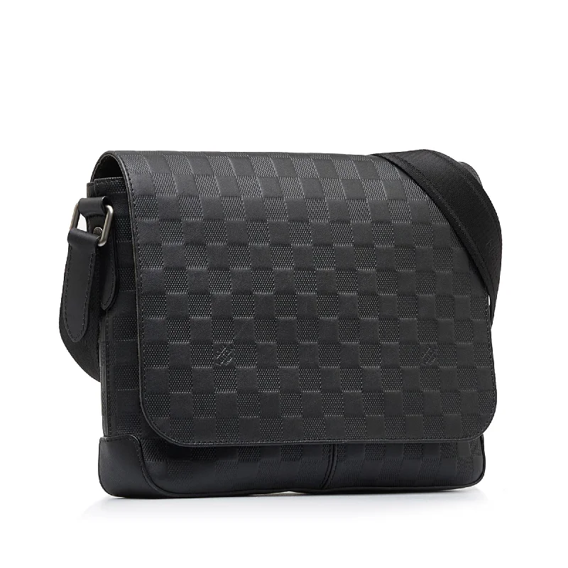 Louis Vuitton Damier Infini District PM (SHG-52WRMl)