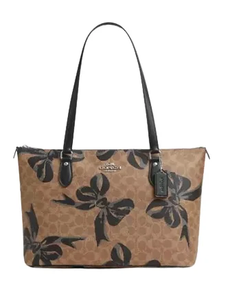 Coach Gallery Tote Bag In Signature Canvas With Bow Print