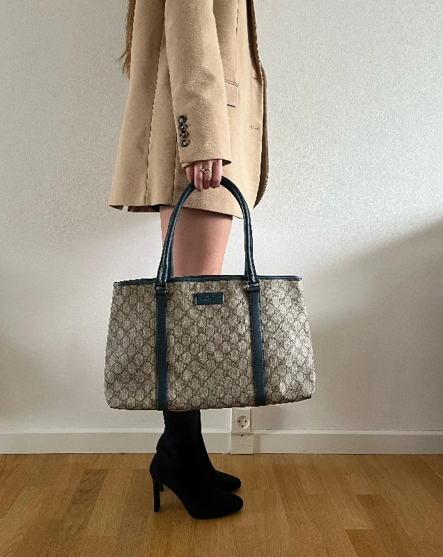 Gucci crossbody bags for women with adjustable leather strapsGucci GG Supreme Tote Beige and Green/Blue leather straps