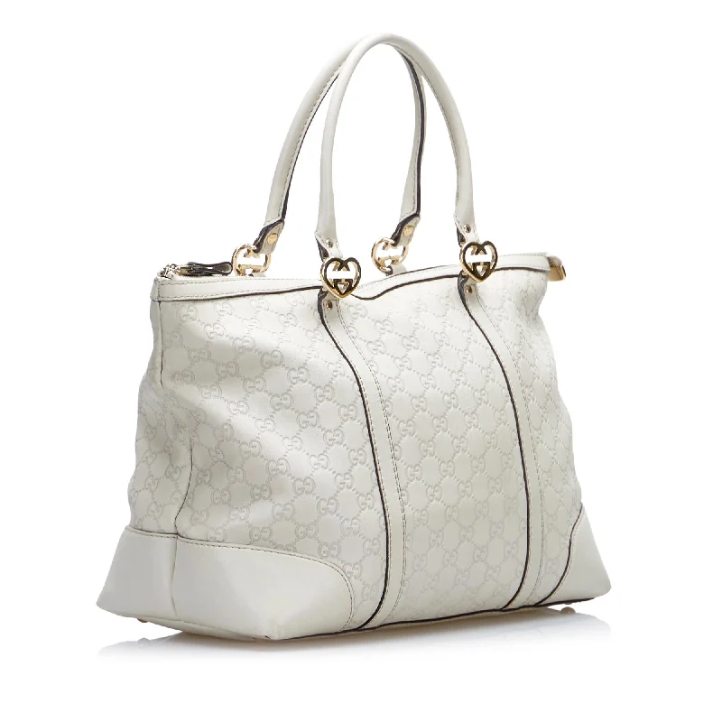 Women Gucci bags with interlocking G hardware for a classic lookGucci Guccissima Lovely Tote (SHG-vfnguE)